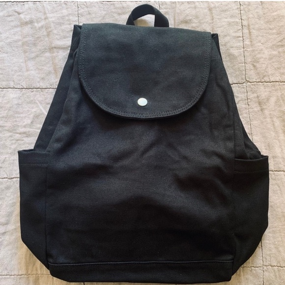 NWOT BAGGU BLACK Drawstring Backpack - Picture 7 of 7